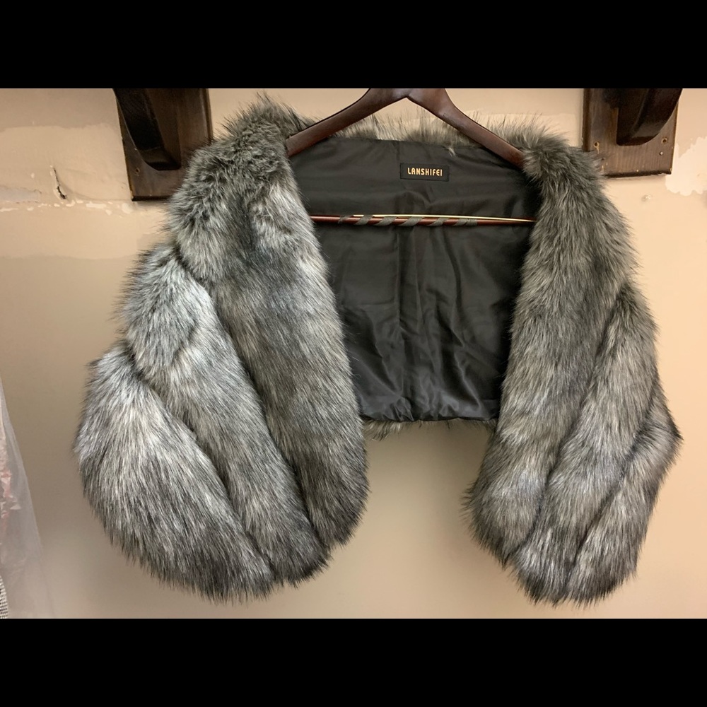 Faux fur shawl